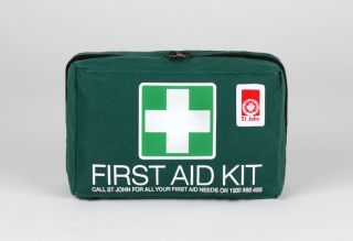 St John Personal Leisure Kit - 640000 by St John Ambulance, 