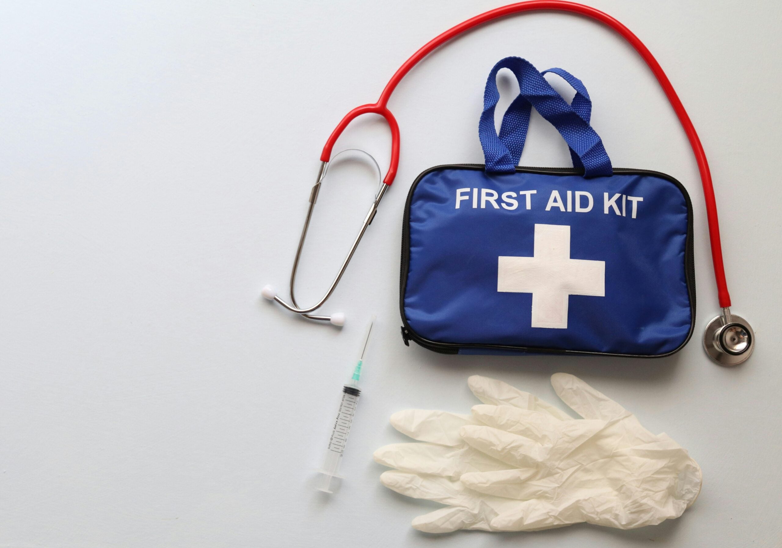 All about remote first aid kits